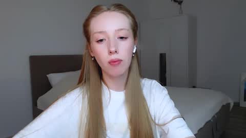 Snapshot of luna_insanity chatting on 03/08/25, 01:28 Luna online show from 03/08/25, 01:28