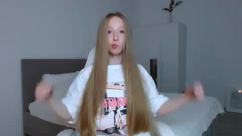 Snapshot of luna_insanity chatting on 10/12/25, 09:03 Luna online show from 10/12/25, 09:03