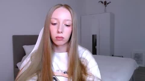 Snapshot of luna_insanity chatting on 01/06/26, 09:29 Luna online show from 01/06/26, 09:29