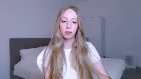 Snapshot of luna_insanity chatting on 02/19/26, 09:55 Luna online show from 02/19/26, 09:55