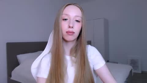 Snapshot of luna_insanity chatting on 02/27/26, 08:53 Luna online show from 02/27/26, 08:53