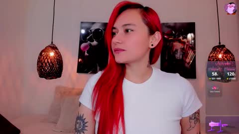 Snapshot of luna_lobooo chatting on 10/21/25, 06:52 LUNA LOBOO online show from 10/21/25, 06:52