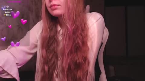 Snapshot of luna_loveisgood chatting on 01/07/25, 01:38 Luna online show from 01/07/25, 01:38