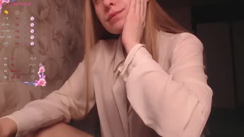 Luna online show from 04/03/26, 12:36