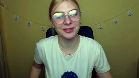 Luna online show from 12/15/24, 09:35