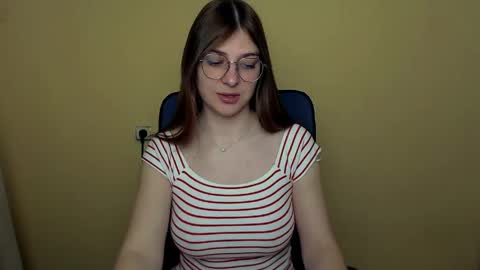 Luna online show from 04/17/26, 09:23