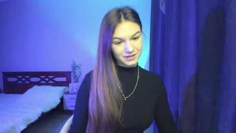 Luna online show from 12/05/25, 04:32