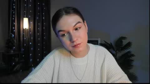 Luna online show from 01/12/26, 04:39