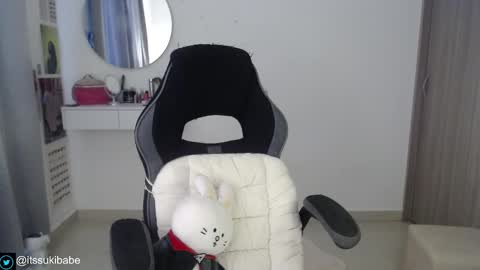 Snapshot of luna_mails chatting on 11/14/25, 07:45 Luna online show from 11/14/25, 07:45