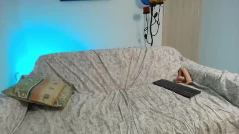 Lunaa online show from 07/24/26, 02:37