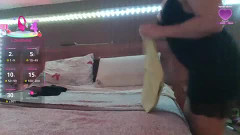 Luna online show from 09/10/25, 08:31