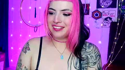 MISS LUNA  online show from 02/06/25, 06:08