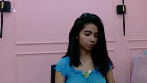 LUNA  online show from 12/19/25, 02:57