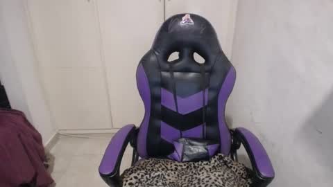 Snapshot of luna_rosita chatting on 12/20/24, 09:32 Luna online show from 12/20/24, 09:32