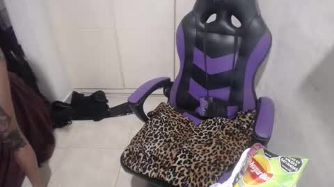 Snapshot of luna_rosita chatting on 01/02/25, 10:16 Luna online show from 01/02/25, 10:16