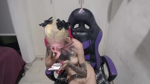 Snapshot of luna_rosita chatting on 02/03/25, 06:45 Luna online show from 02/03/25, 06:45