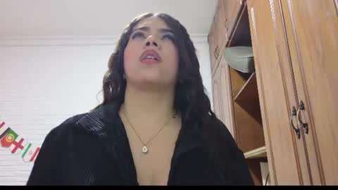 luna_rousse26 online show from 07/18/26, 04:00