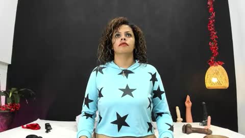 Luna online show from 10/08/25, 07:44