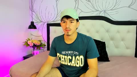 Luna Stanford online show from 10/12/25, 02:43