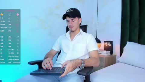 Luna Stanford online show from 12/04/25, 07:44