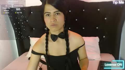 luna_starr69 online show from 10/06/25, 07:22