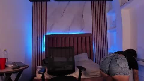 Luna  online show from 09/24/25, 12:08