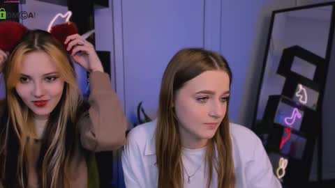 Luna online show from 09/30/25, 08:41