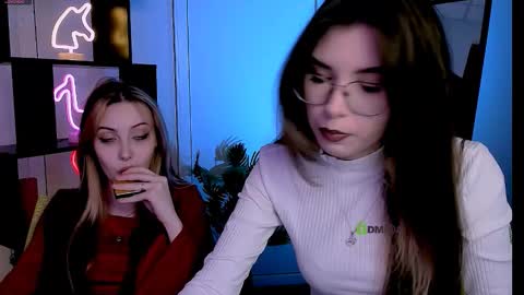 Luna online show from 10/26/25, 08:15