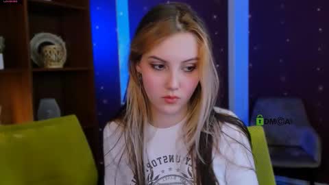 Luna online show from 11/20/25, 07:35