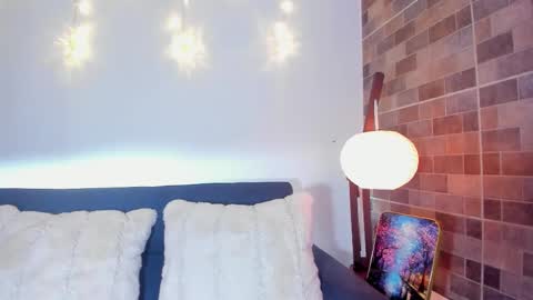 luna_valen online show from 02/06/26, 09:18