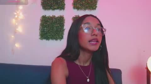 luna_valen online show from 02/11/26, 09:53