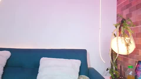 luna_valen online show from 03/28/26, 03:17