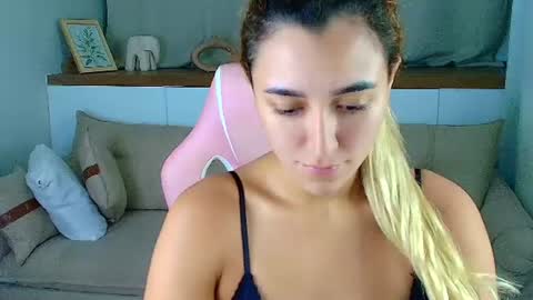 Luna online show from 06/24/26, 02:32
