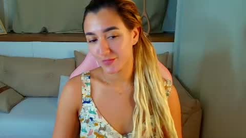 Luna online show from 07/02/26, 03:23