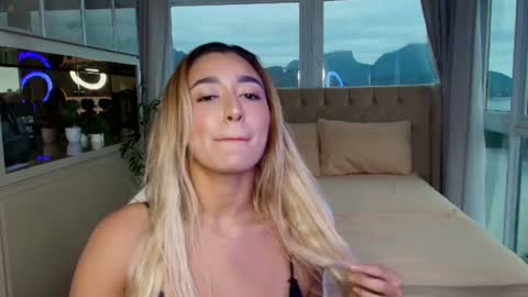 Luna online show from 07/05/26, 07:10