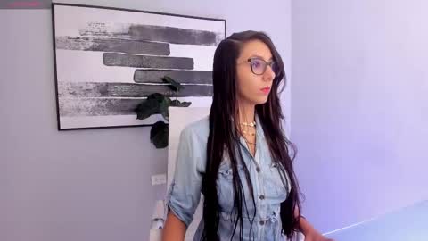 Snapshot of luna_willians chatting on 03/05/25, 12:11 luna online show from 03/05/25, 12:11