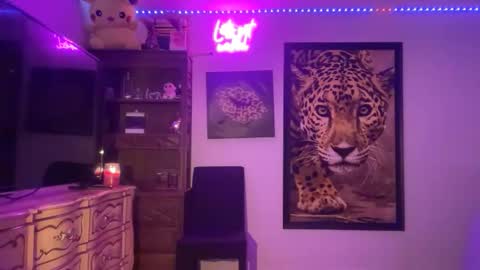 lunaa_11 online show from 01/09/26, 09:49