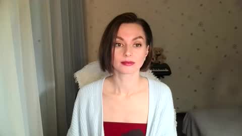 lunaa_bluee online show from 12/20/25, 10:39