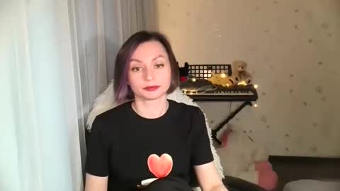 lunaa_bluee online show from 05/05/26, 09:12