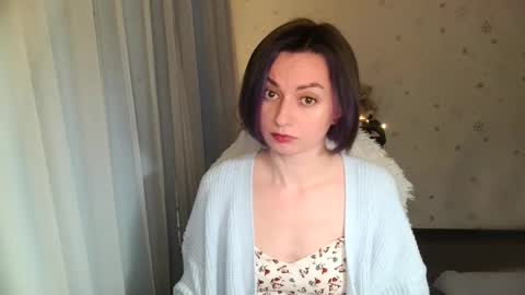 lunaa_bluee online show from 05/12/26, 07:33