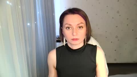 lunaa_bluee online show from 06/05/26, 06:13