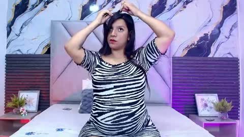 Lunaa rossee  online show from 04/11/26, 07:51