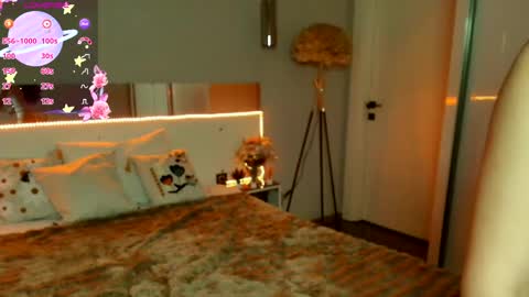 Sophia online show from 04/17/26, 11:02