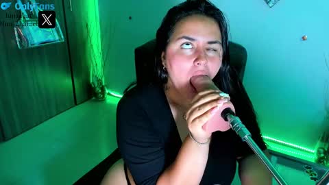 Luna Hatzel online show from 12/10/24, 07:37