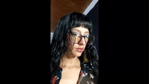 lunaaluneraa online show from 05/21/26, 01:56