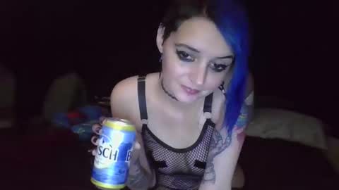 Snapshot of lunaandstigmata chatting on 01/19/25, 12:17 lunaandstigmata online show from 01/19/25, 12:17