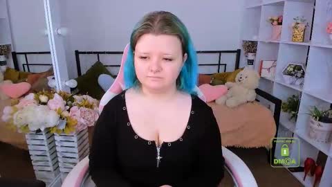 Snapshot of lunaar_ chatting on 03/03/26, 06:41 Luna online show from 03/03/26, 06:41