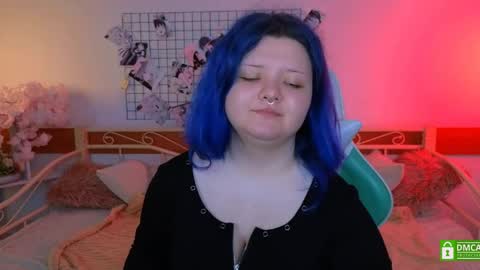 Snapshot of lunaar_ chatting on 03/19/26, 07:12 Luna online show from 03/19/26, 07:12