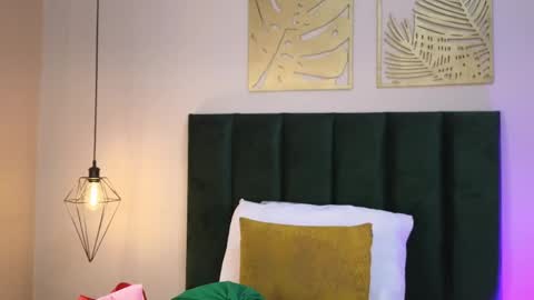 Luna Aspen online show from 04/01/26, 05:54