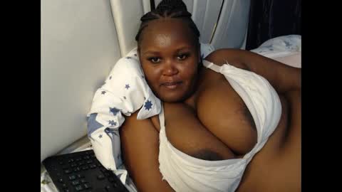 lunabloom01 online show from 02/20/26, 12:29